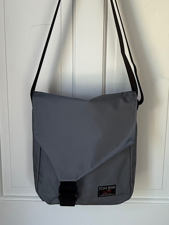 Tom Bihn Handbags - Tom Bihn - Medium Cafe Bag, Grey